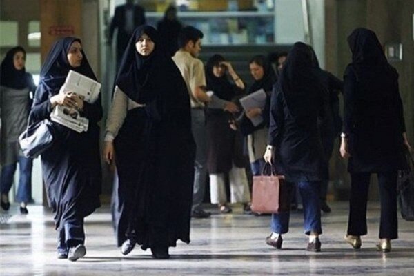 علاسوند: سیاستگذاری هوشمند نباشد، حقوق زنان کاریکاتوری می‌شود