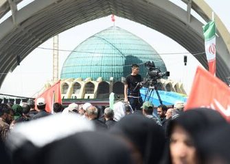 مستندسازی گسترده انجمن سینمای جوانان ایران از آیین بدرقه پیکر رهبر شهید انقلاب مستندسازی گسترده انجمن سینمای جوانان ایران از آیین بدرقه پیکر رهبر شهید انقلاب